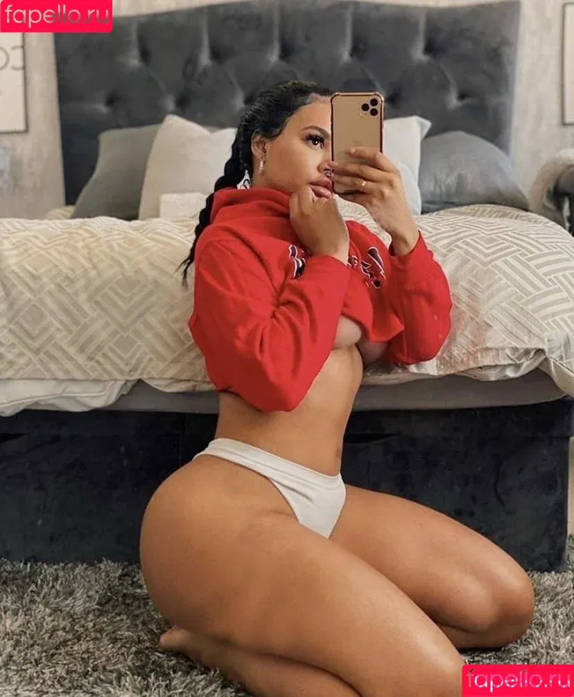 Big Brother Girls / bigbrothercbs / meanychristiney Onlyfans Photo Gallery 