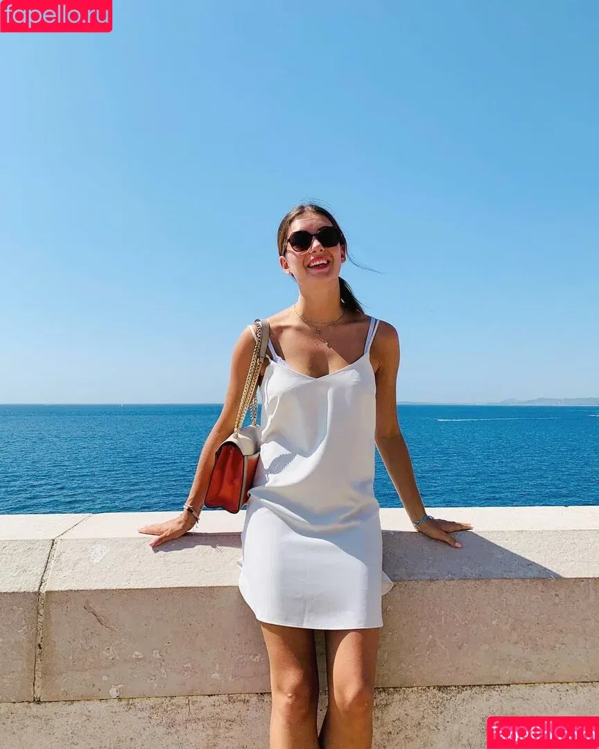 Elsa Bois Onlyfans Photo Gallery 