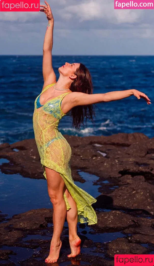 Elsa Bois Onlyfans Photo Gallery 