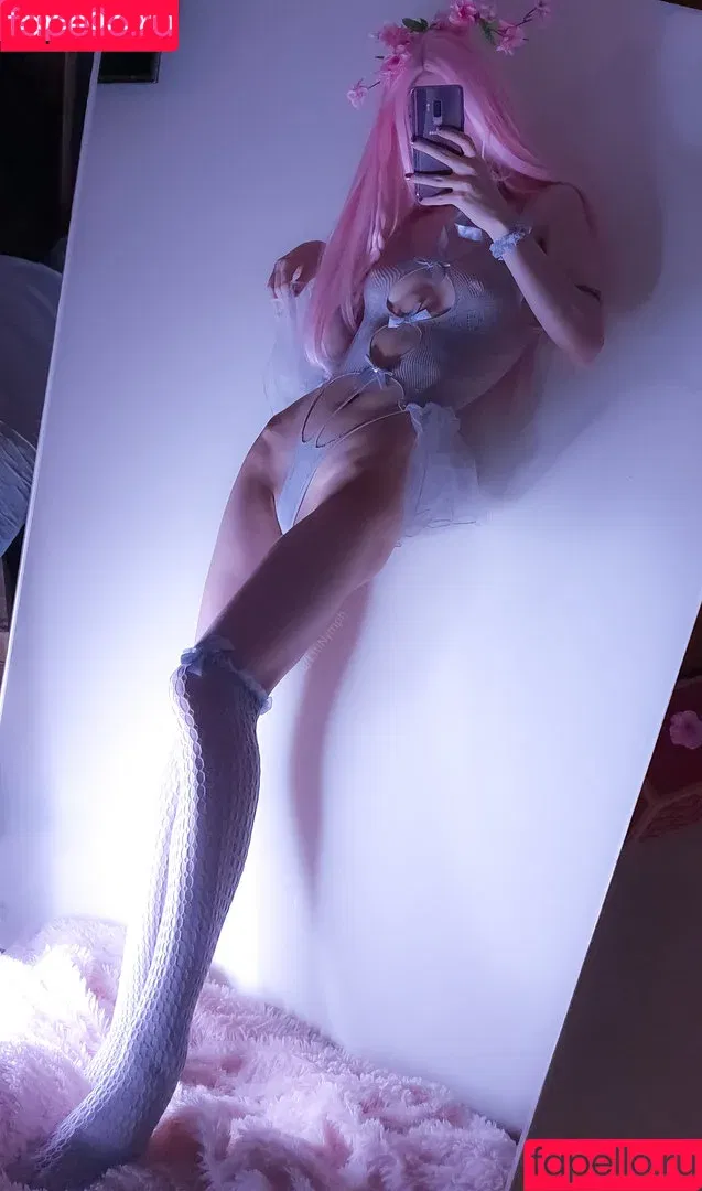 Ishynya / i.shynya / ishynya1 / lttlnymph / nanonamina Onlyfans Photo Gallery 