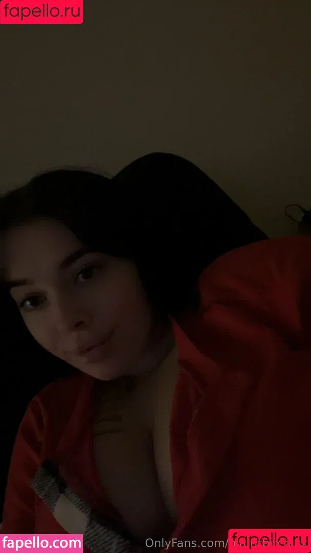 big.titbitch.xx Onlyfans Photo Gallery 