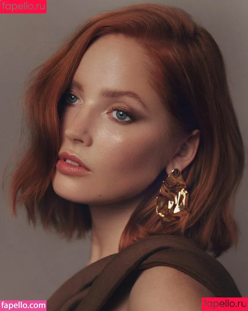 Ellie Bamber / elliebamber_ / honeybambs Onlyfans Photo Gallery 