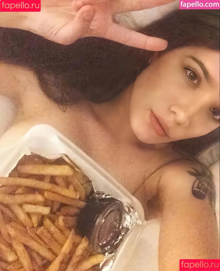 Halsey / iamhalsey / yammahaaa Onlyfans Photo Gallery 