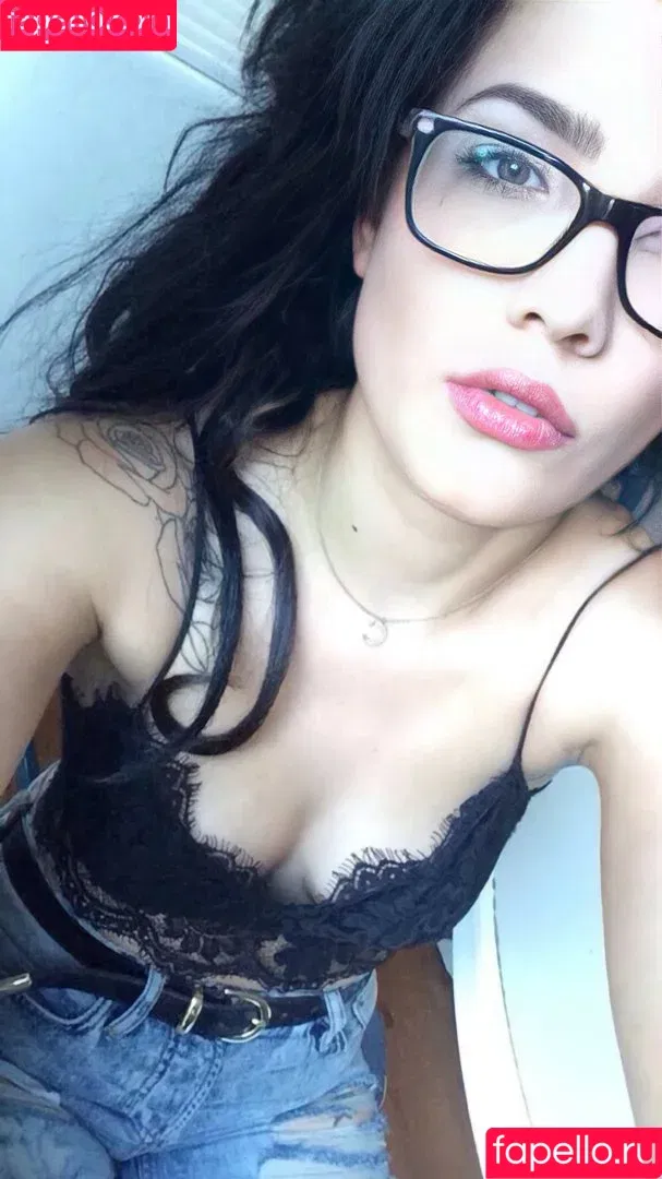 Halsey / iamhalsey / yammahaaa Onlyfans Photo Gallery 