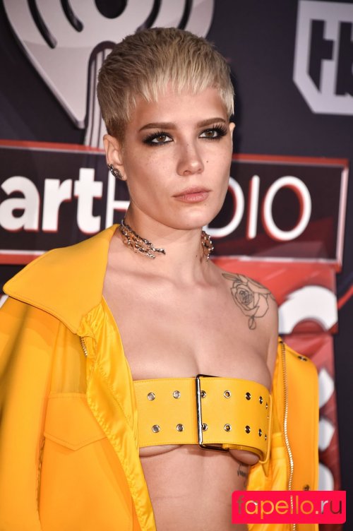 Halsey Nude Onlyfans Photo 33