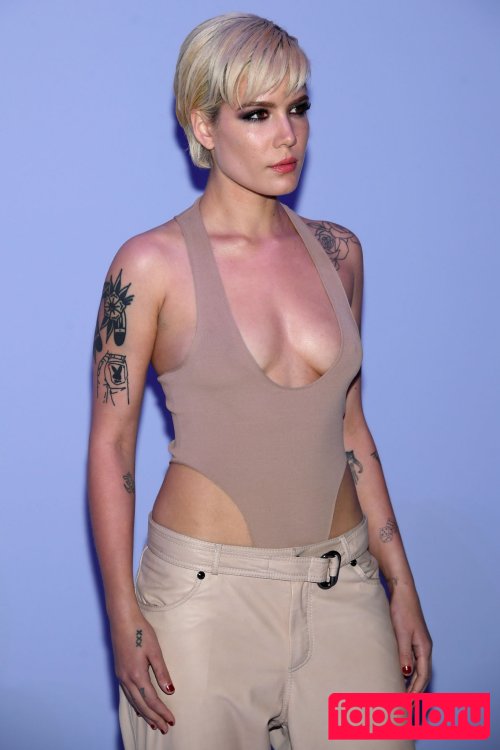 Halsey Nude Onlyfans Photo 34