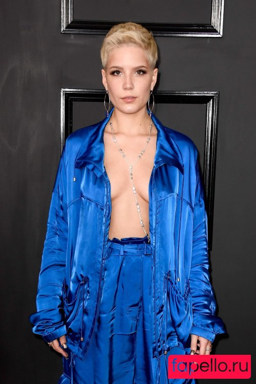 Halsey Nude Onlyfans Photo 27