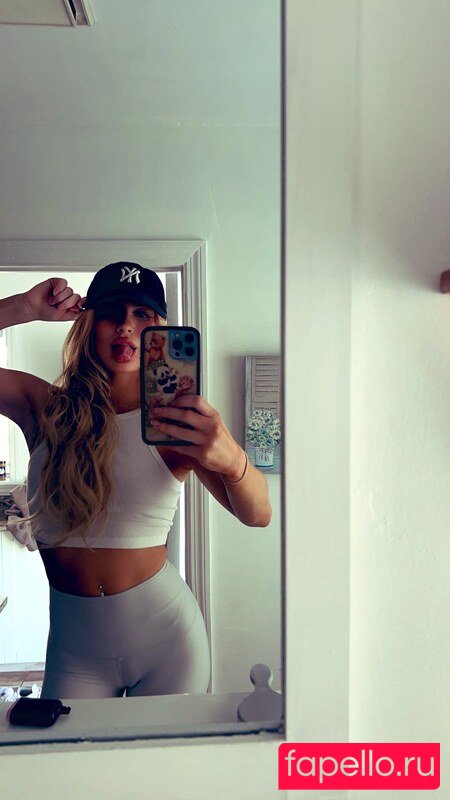 emmy Nude Onlyfans Photo 4