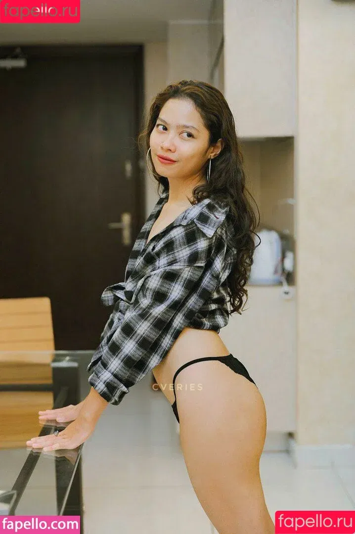 Invalidnun / cveries.n / nunsakinah Onlyfans Photo Gallery 