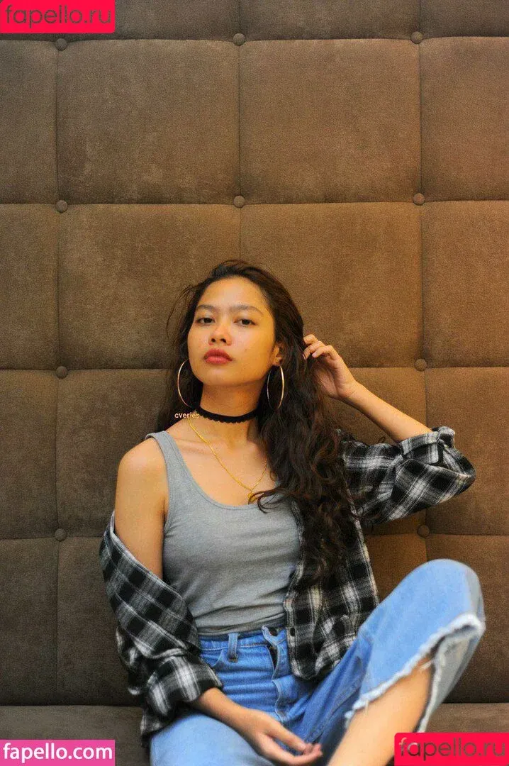 Invalidnun / cveries.n / nunsakinah Onlyfans Photo Gallery 