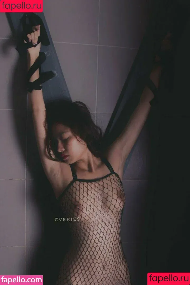 Invalidnun / cveries.n / nunsakinah Onlyfans Photo Gallery 