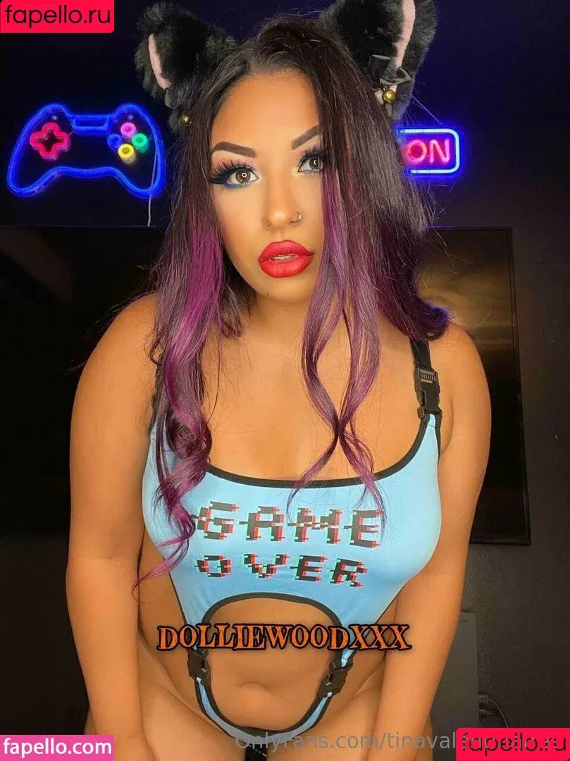 avantureee / tinavalentinafree Onlyfans Photo Gallery 