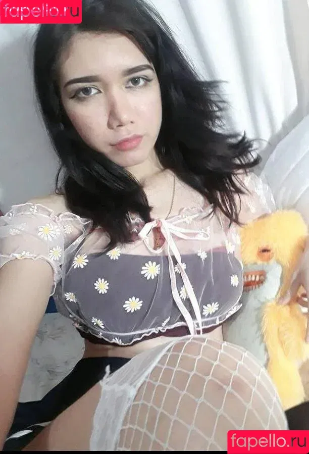 Estela.su / estelasaubi Onlyfans Photo Gallery 