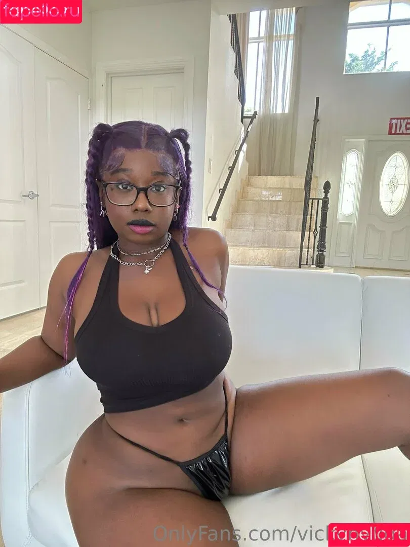 Vicky Hyuga / kingvickyhyuga / vickyhyuga / vickyyhyuga Onlyfans Photo Gallery 