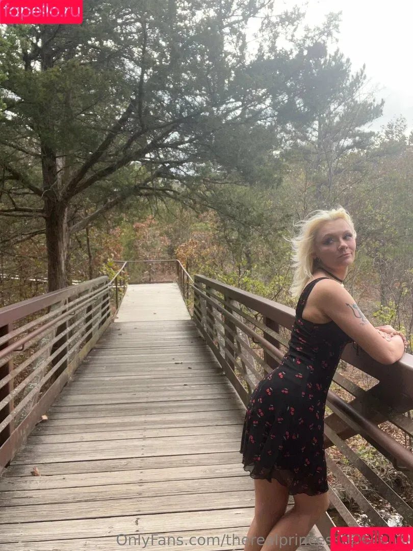 Therealprincesstiabeanie Onlyfans Photo Gallery 