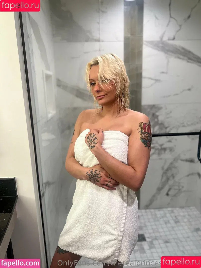 Therealprincesstiabeanie Onlyfans Photo Gallery 