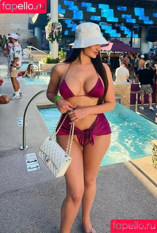 Marie Gabrielle R / mariegabrielle.r Onlyfans Photo Gallery 