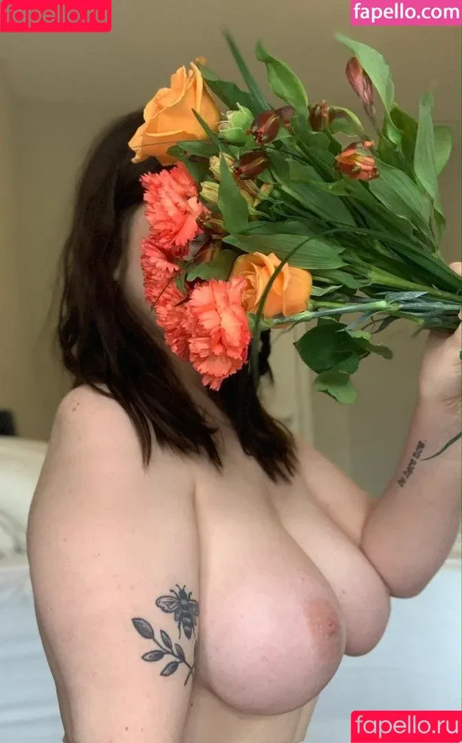 Oatmilkhunny / Sage Camryn / oatmilkhoney_ / oatmilkhuny Onlyfans Photo Gallery 