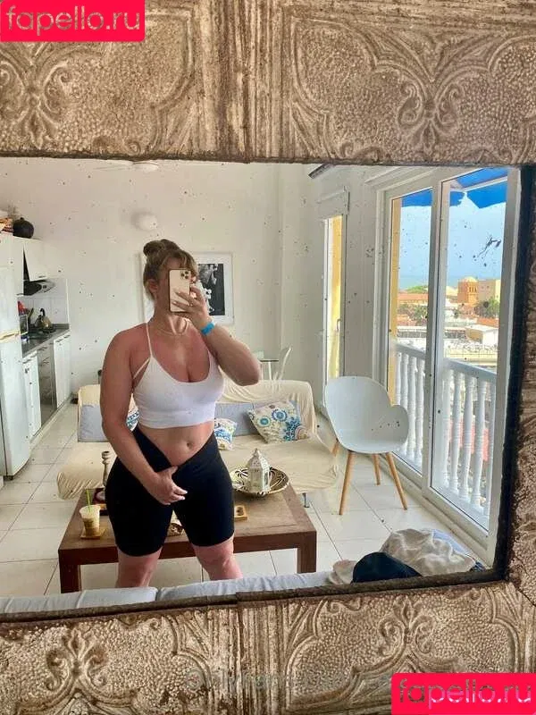 Celeste Belle / celestebellexo Onlyfans Photo Gallery 