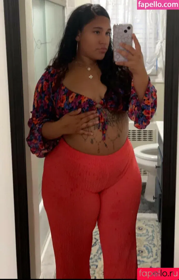 Hollywoodnana_ / Puericanprincess Onlyfans Photo Gallery 