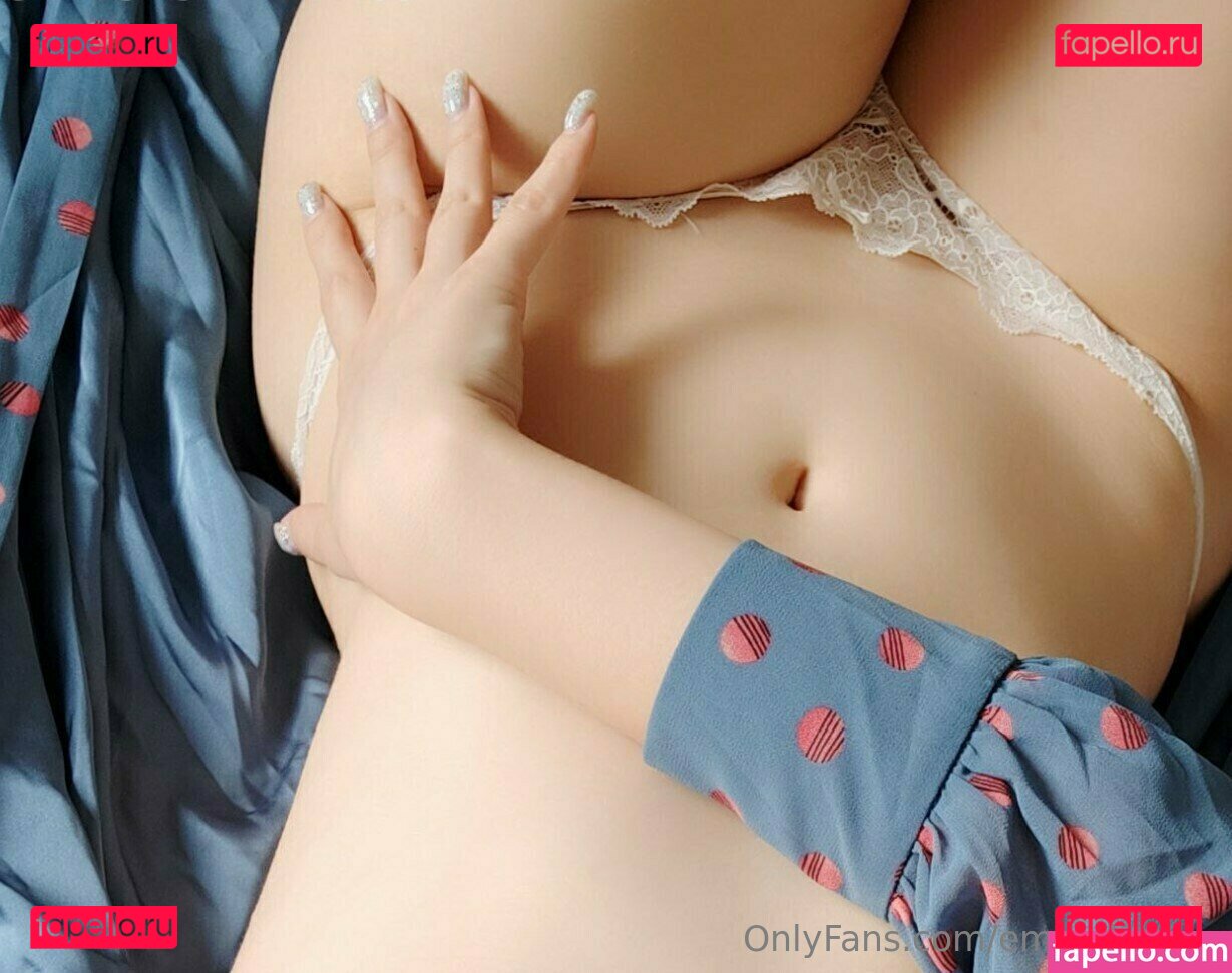 emmabl00m / mich2600 Onlyfans Photo Gallery 