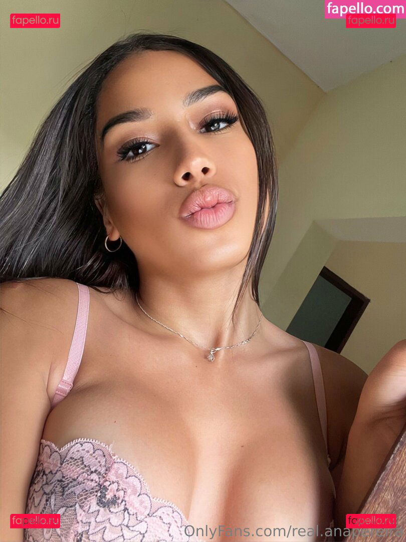 real.anapereira Onlyfans Photo Gallery 