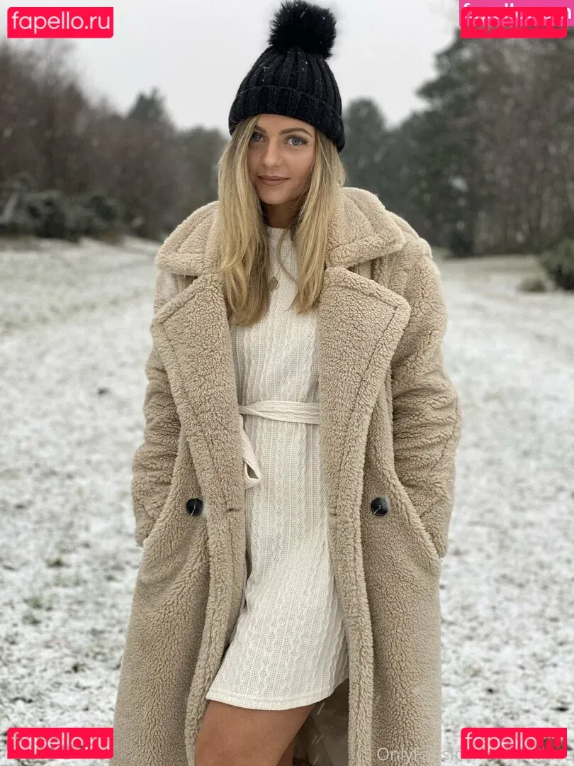 lillieinlace Onlyfans Photo Gallery 