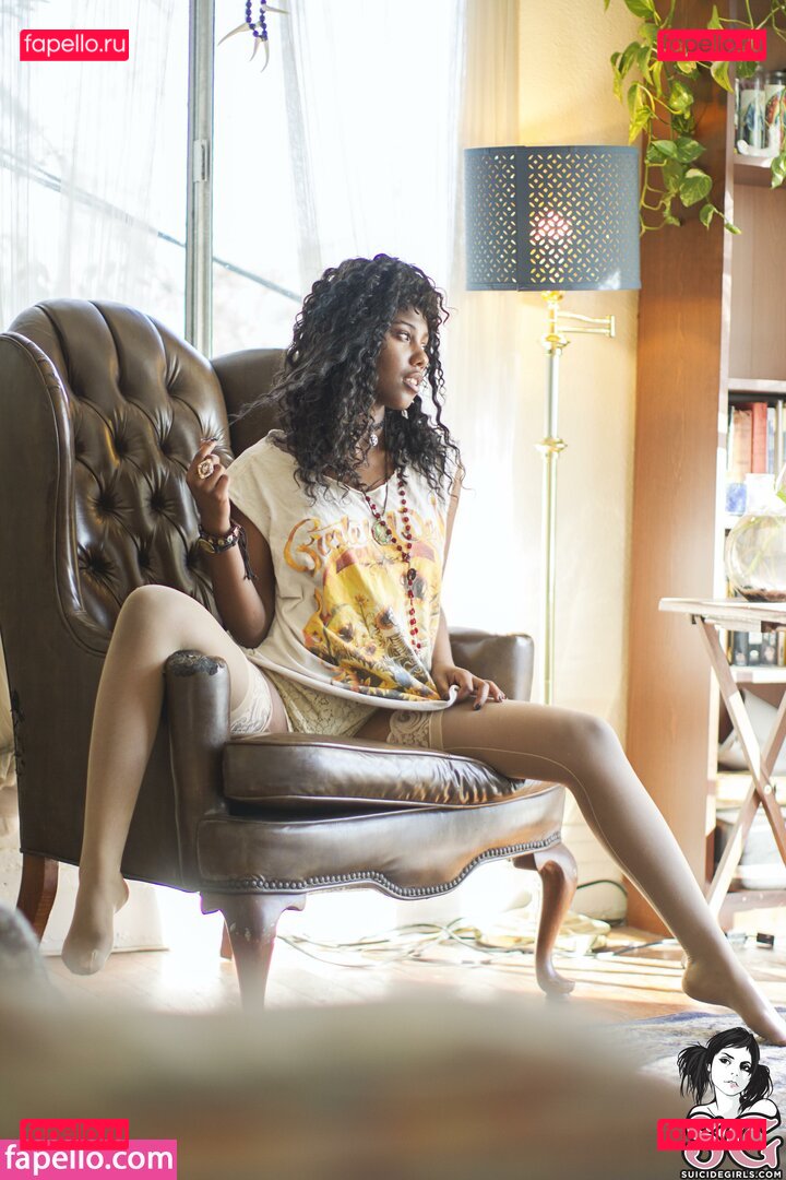 Daizy Cooper / babylowli / thedaizycooper / thedizzycooper Onlyfans Photo Gallery 