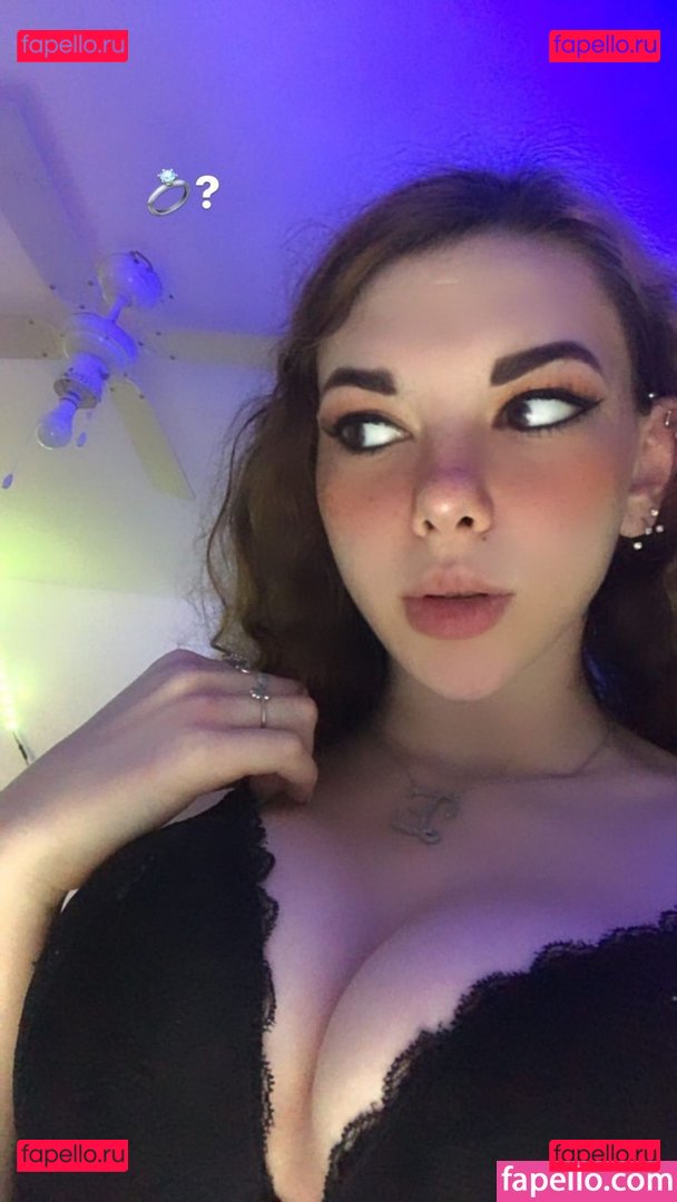 Eden Ayalon / edenayalon__ / sugarhot_bunny Onlyfans Photo Gallery 