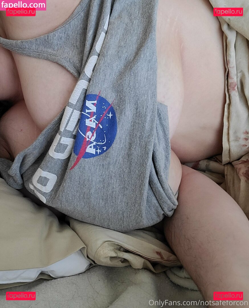 notsafeforcon / nsfcon Onlyfans Photo Gallery 