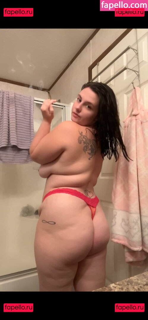 Beautybeast420 / https: / spiceykitty69 Onlyfans Photo Gallery 