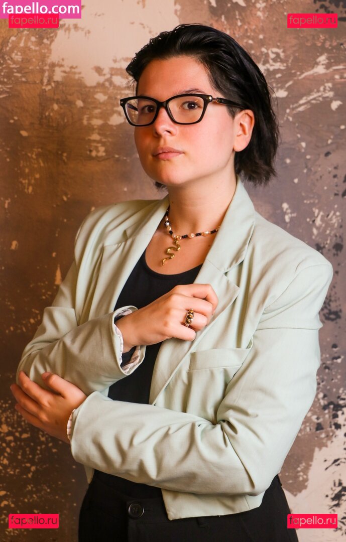 Lotti N / lorettasara_n / lorynem.nev.eth / lorynemeth / redlotti Onlyfans Photo Gallery 