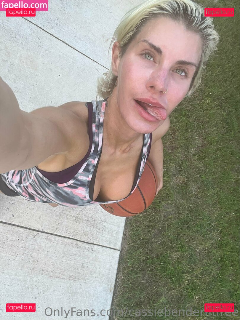 cassiebenderfit / cassiebenderfitfree Onlyfans Photo Gallery 