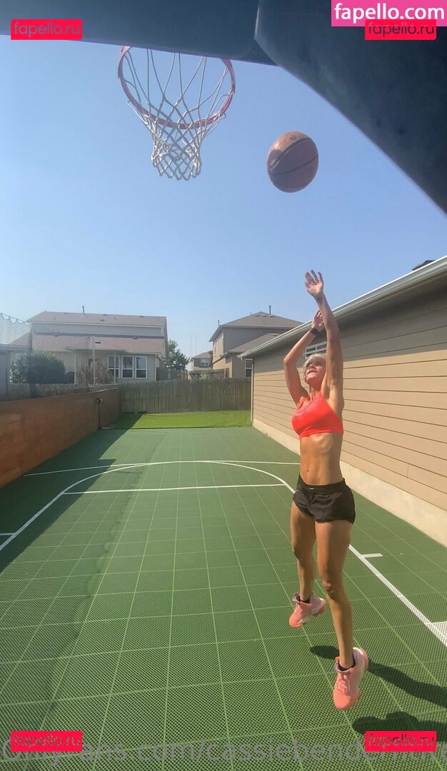 cassiebenderfit / cassiebenderfitfree Onlyfans Photo Gallery 