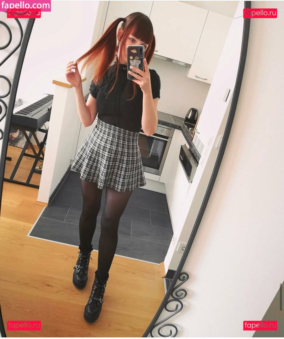 ManaRuka / melenamariarya Onlyfans Photo Gallery 