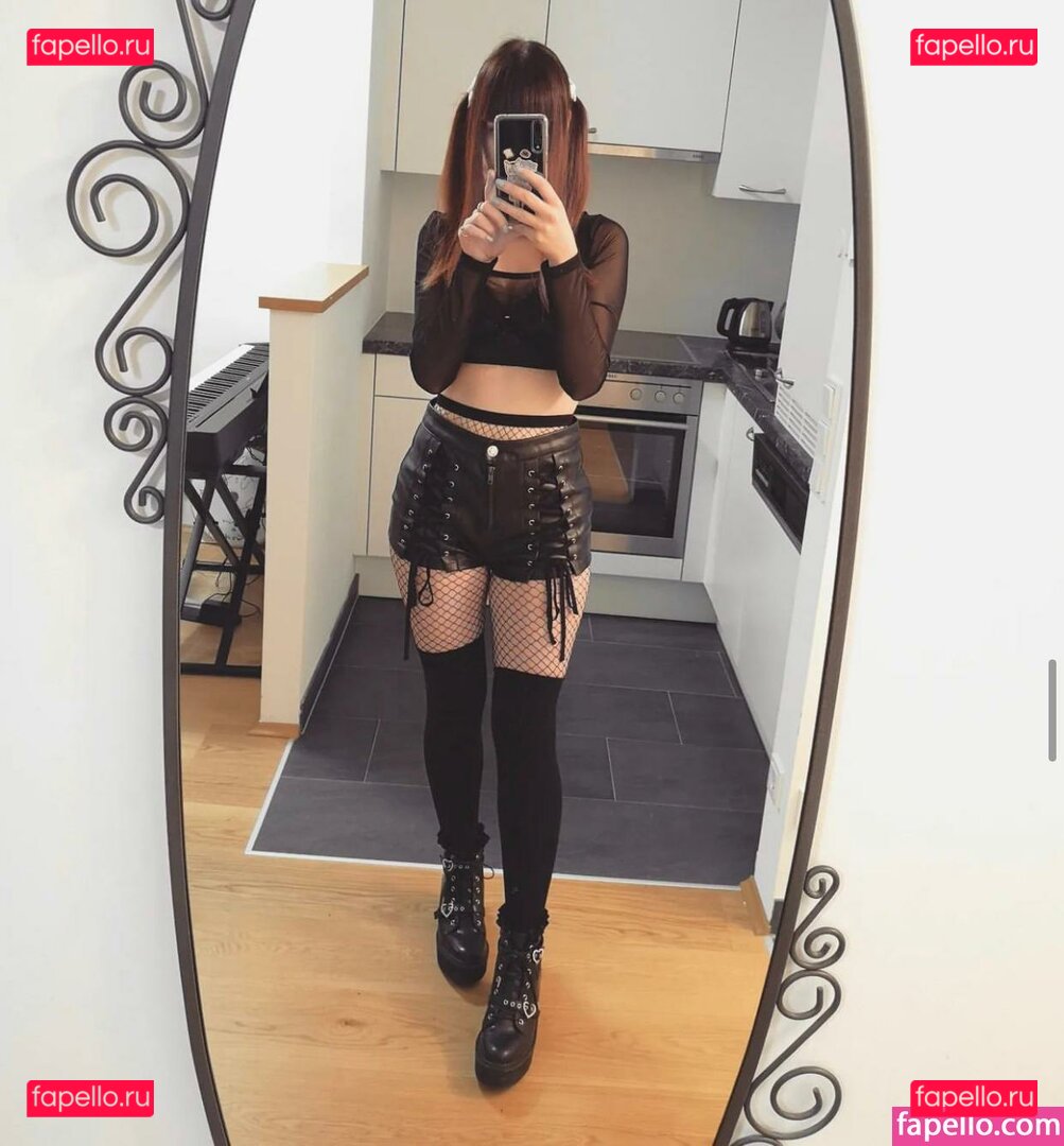 ManaRuka / melenamariarya Onlyfans Photo Gallery 