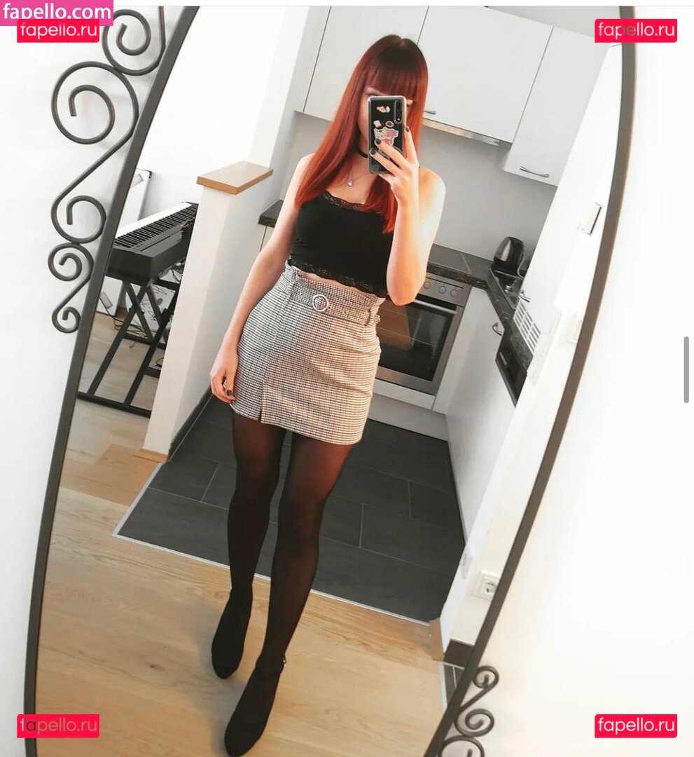 ManaRuka / melenamariarya Onlyfans Photo Gallery 