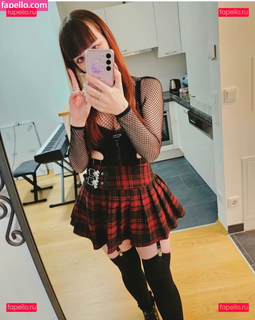 ManaRuka / melenamariarya Onlyfans Photo Gallery 