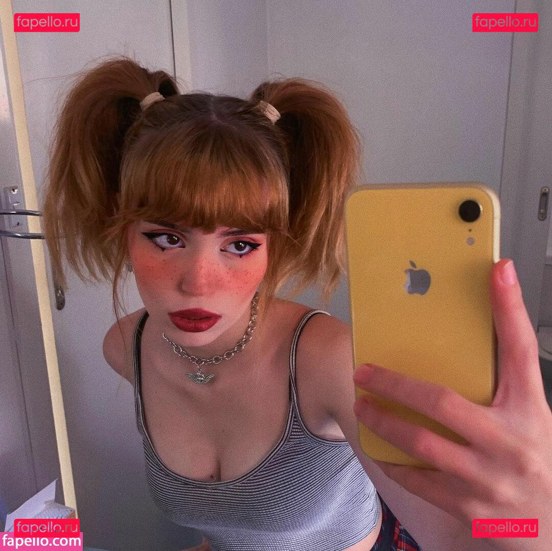 Mia Rodriguez / mia.rodriguez.z.z / miaaarodriguezzz / miarodriguezfeet Onlyfans Photo Gallery 