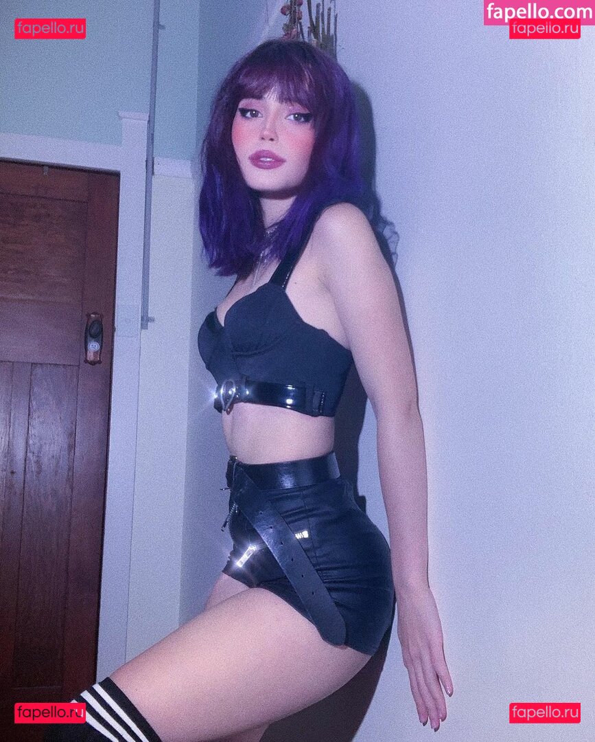 Mia Rodriguez / mia.rodriguez.z.z / miaaarodriguezzz / miarodriguezfeet Onlyfans Photo Gallery 