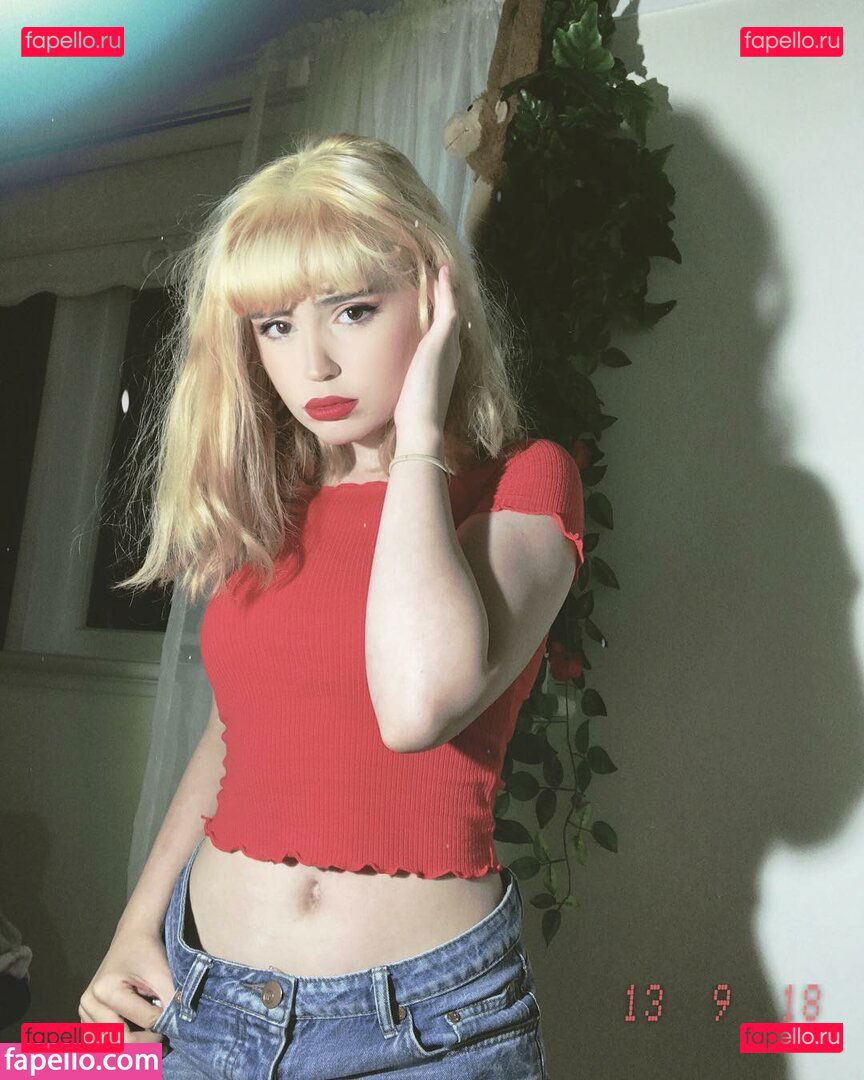 Mia Rodriguez / mia.rodriguez.z.z / miaaarodriguezzz / miarodriguezfeet Onlyfans Photo Gallery 