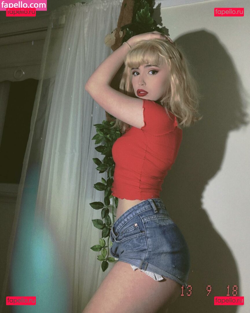 Mia Rodriguez / mia.rodriguez.z.z / miaaarodriguezzz / miarodriguezfeet Onlyfans Photo Gallery 