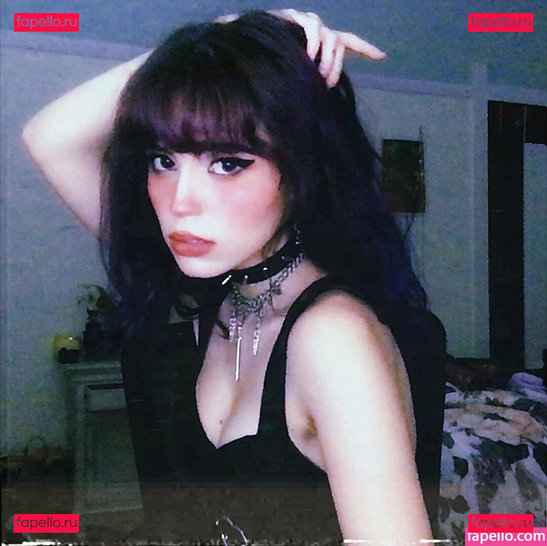 Mia Rodriguez / mia.rodriguez.z.z / miaaarodriguezzz / miarodriguezfeet Onlyfans Photo Gallery 