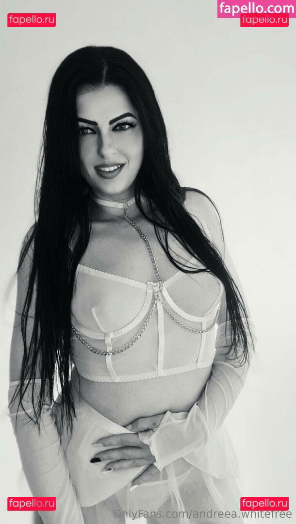 andreea.whitefree / andreeawhite87 Onlyfans Photo Gallery 