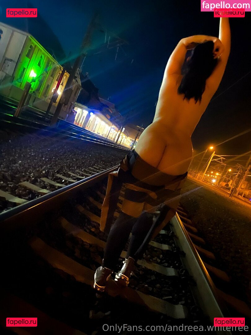 andreea.whitefree / andreeawhite87 Onlyfans Photo Gallery 