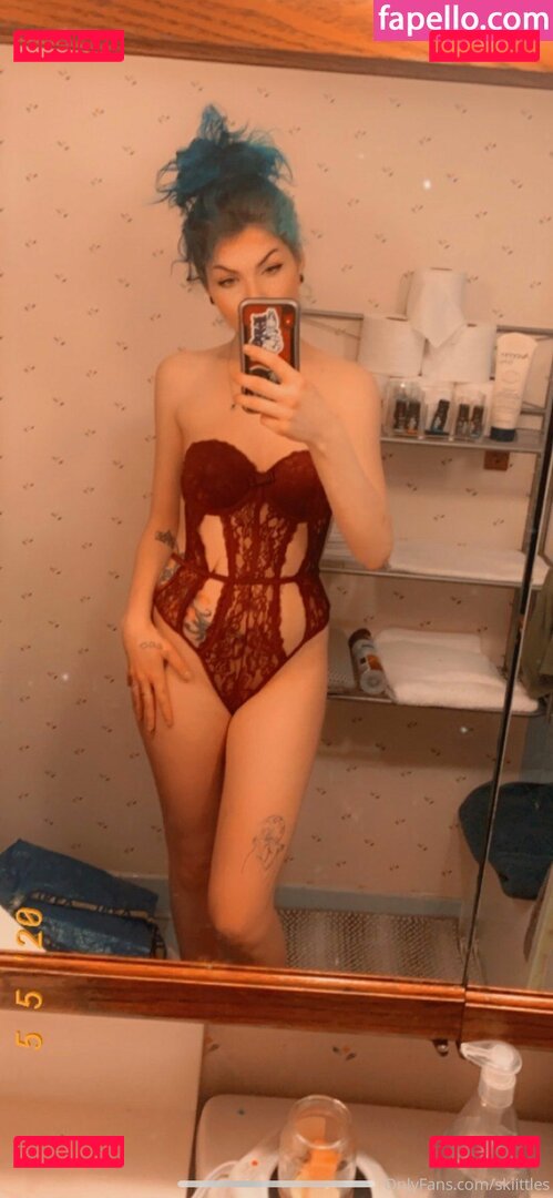 simplyalliie Onlyfans Photo Gallery 