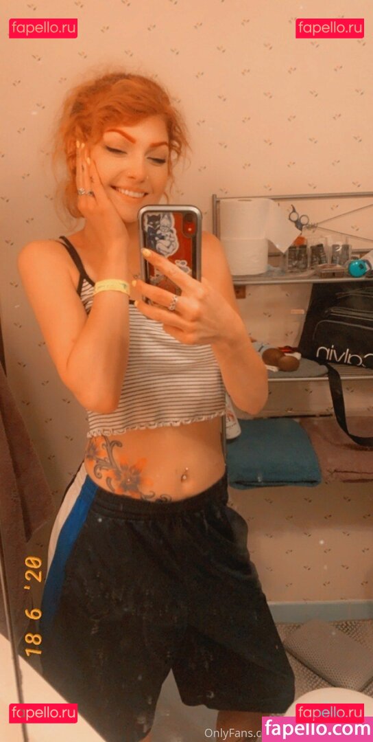 simplyalliie Onlyfans Photo Gallery 