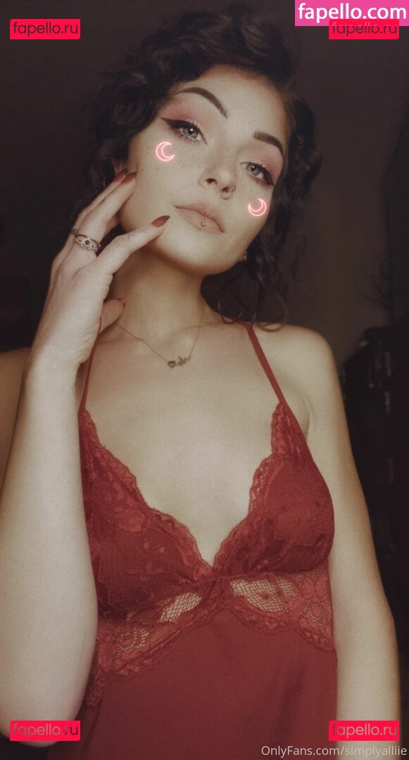 simplyalliie Onlyfans Photo Gallery 