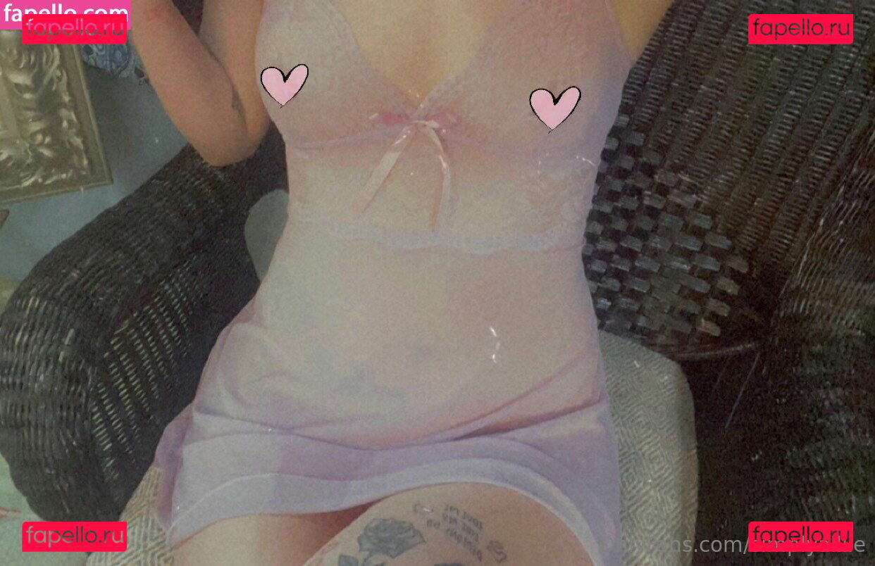 simplyalliie Onlyfans Photo Gallery 