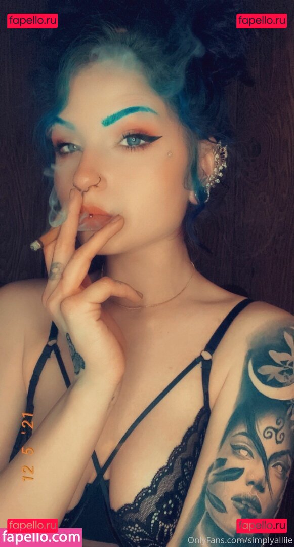 simplyalliie Onlyfans Photo Gallery 